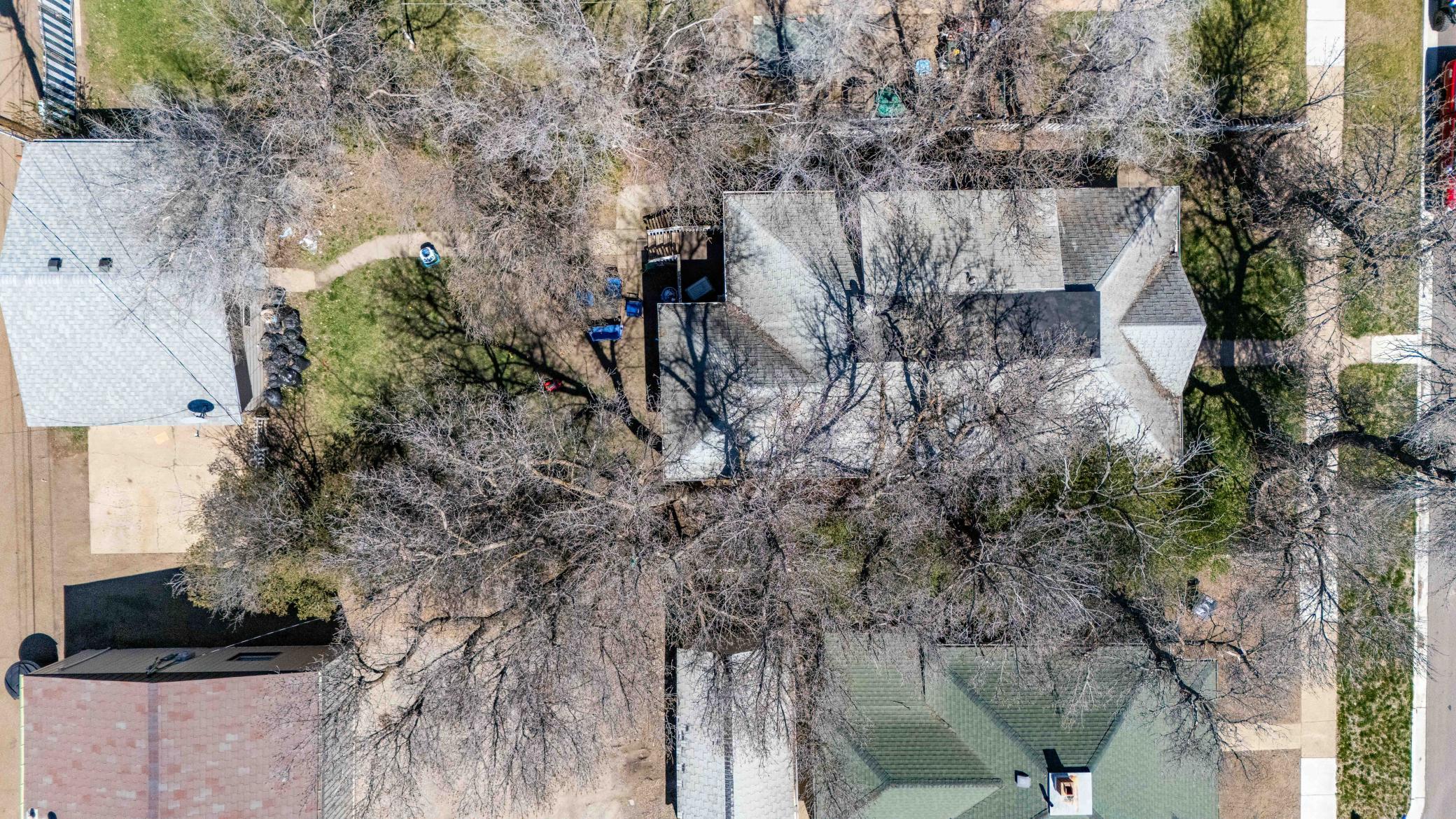 11 6th Avenue W Property Photo 11