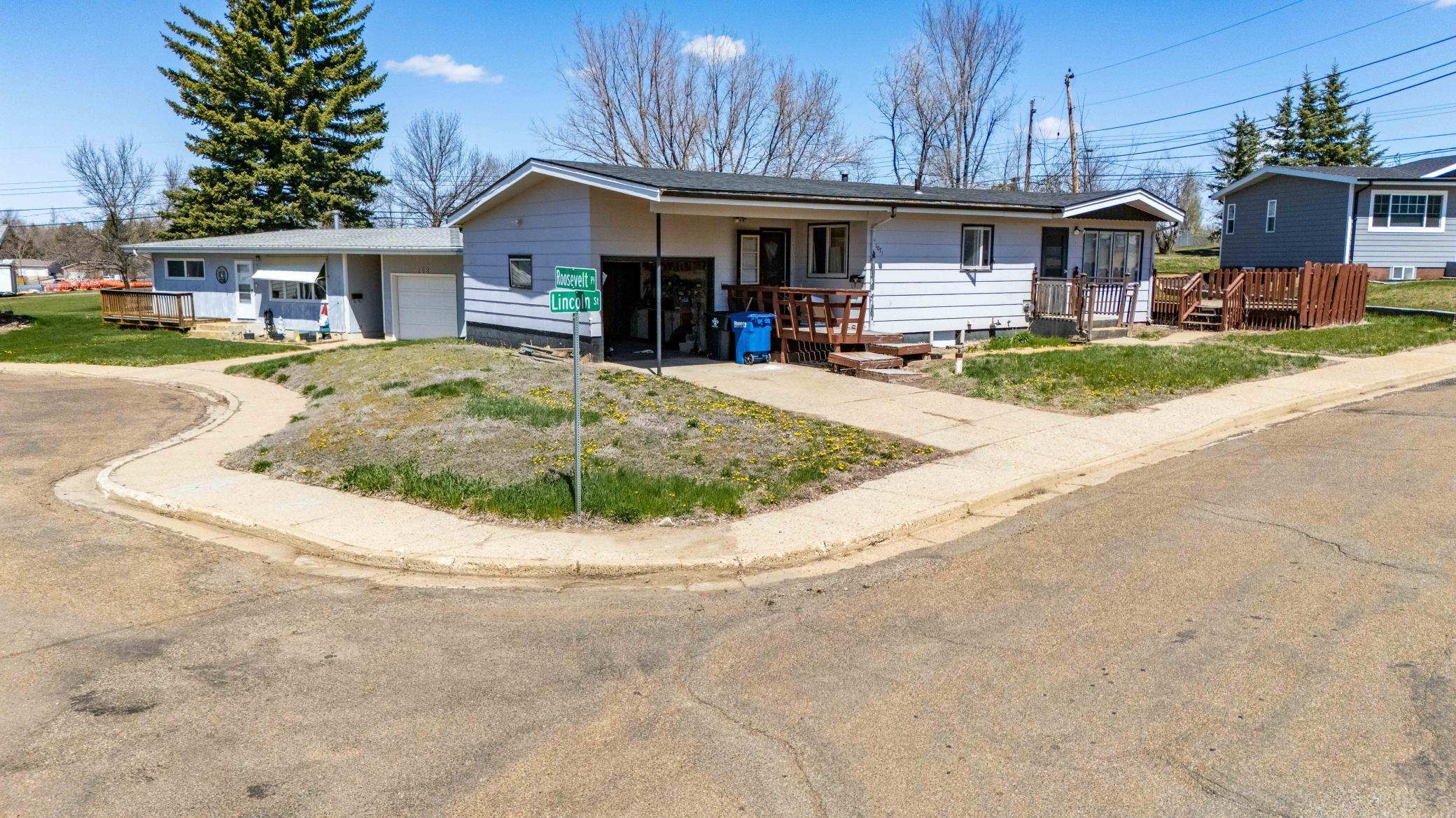 11 6th Avenue W Property Photo 48