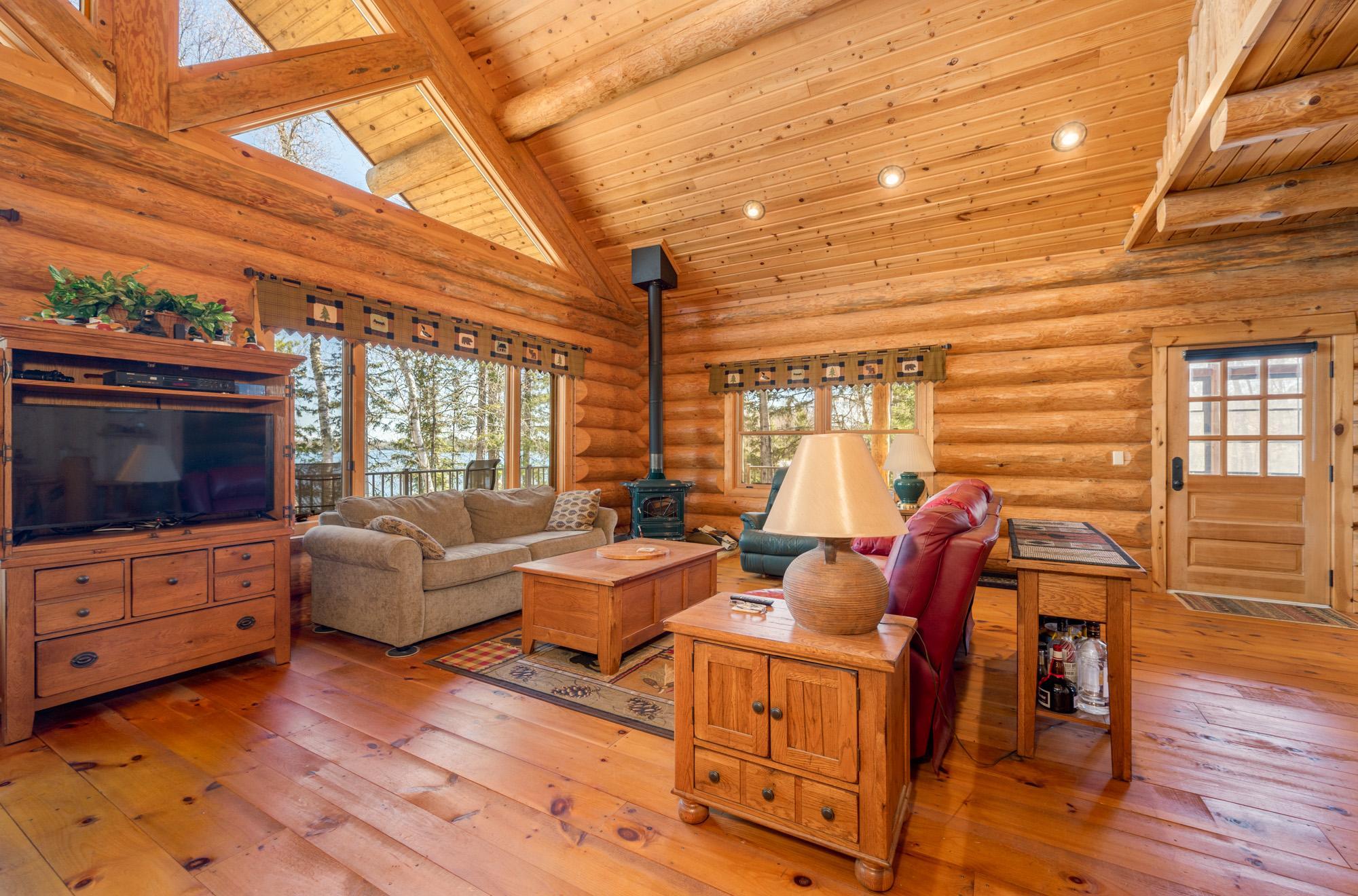 51748 Pine Point Lane Property Photo 11