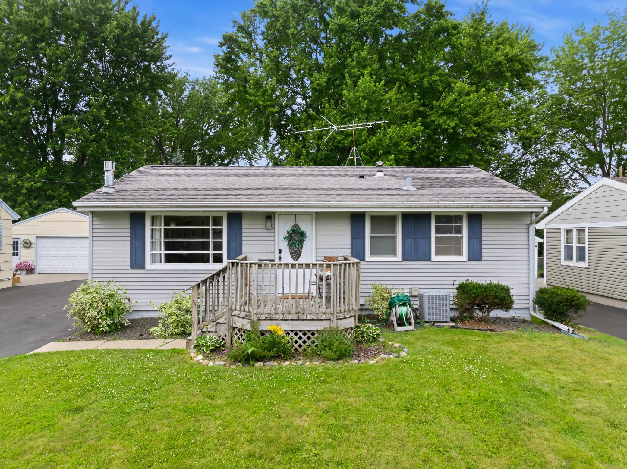 3517 6th Place Nw Property Photo 2