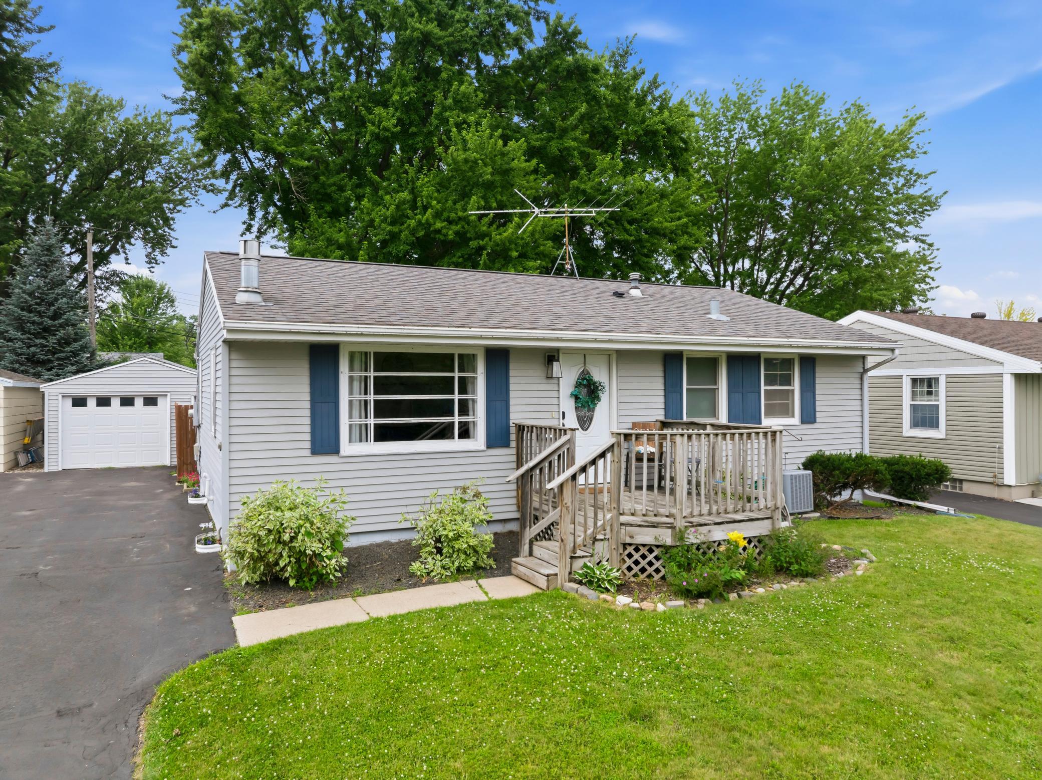 3517 6th Place Nw Property Photo 4