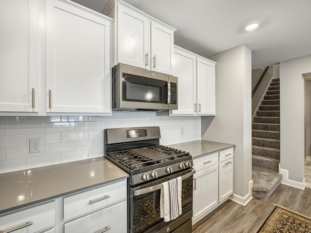 1211 Lower 143rd Street E Property Photo 5