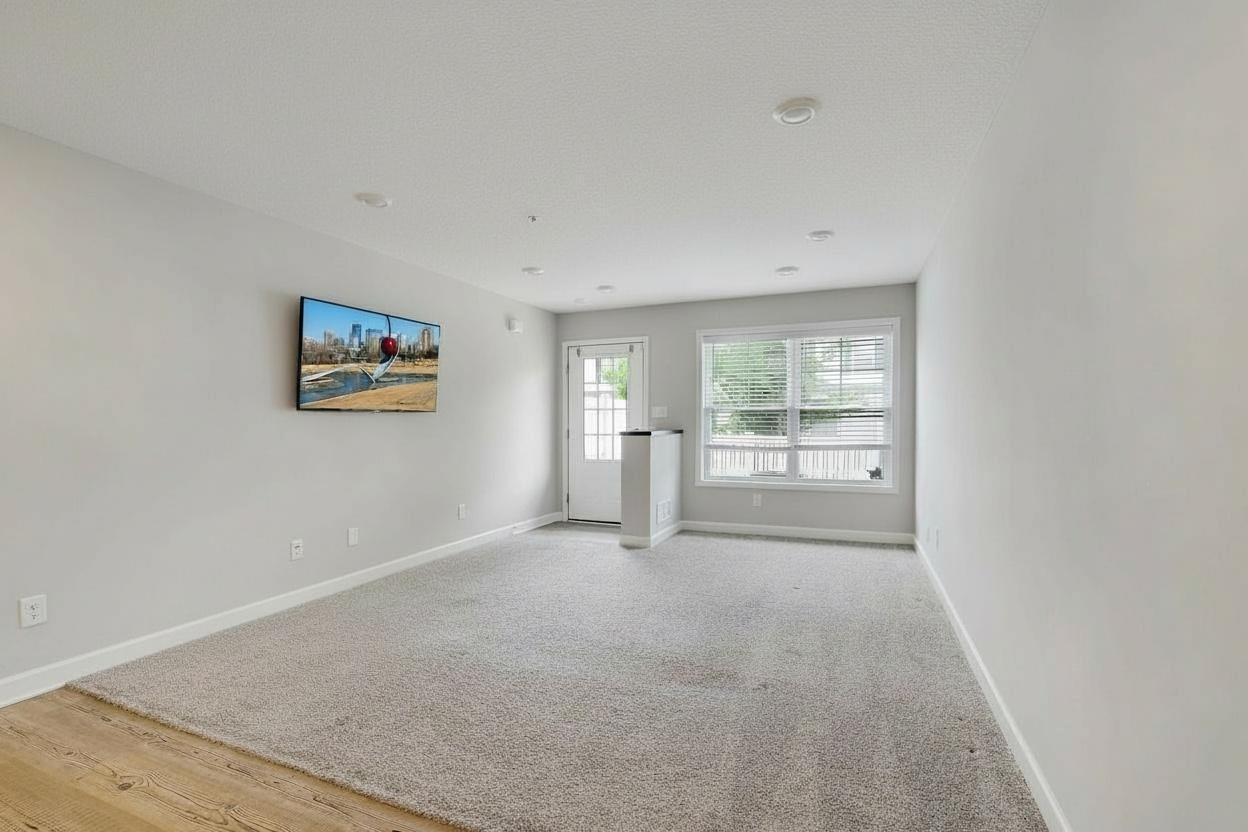 1212 Lower 143rd Street E Property Photo 4