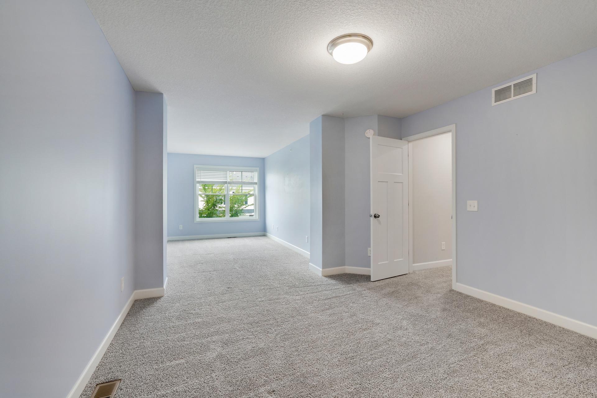 1212 Lower 143rd Street E Property Photo 17