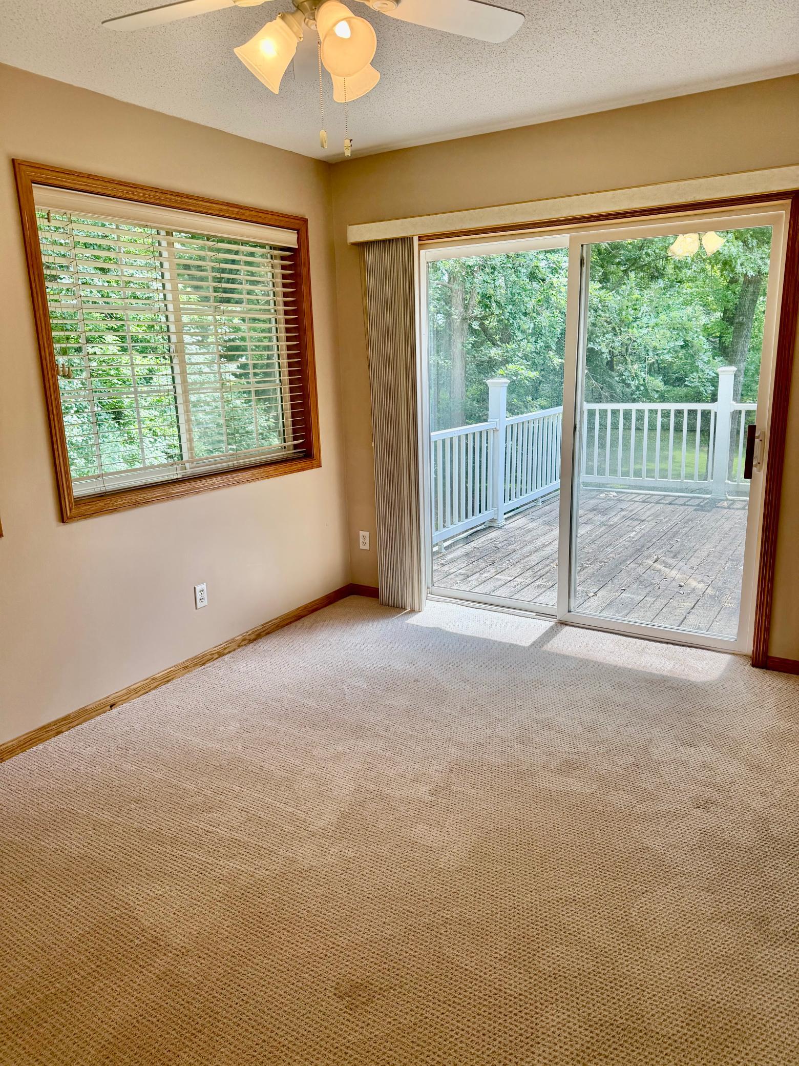 736 E Nicollet Boulevard Property Photo 12