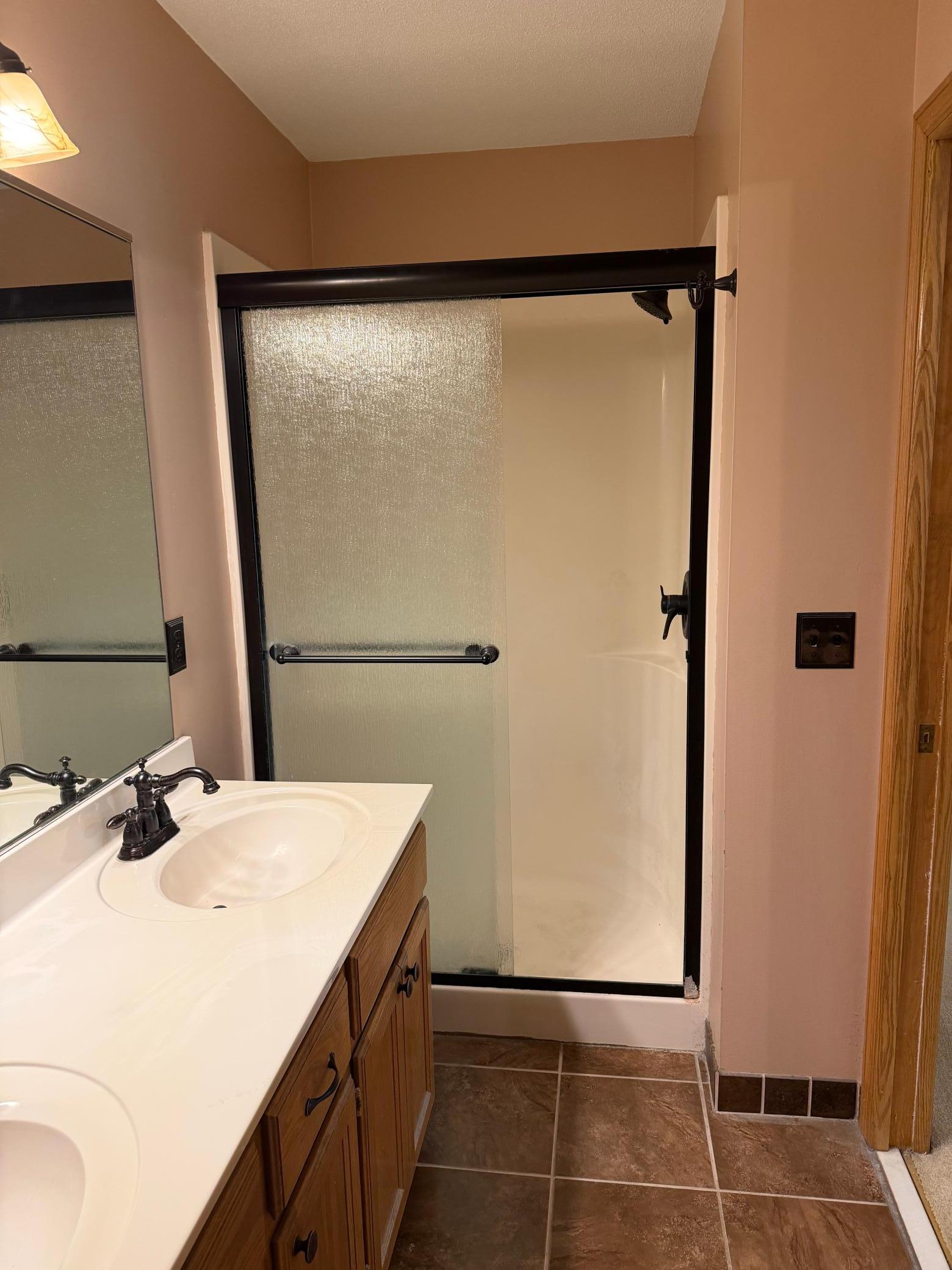 736 E Nicollet Boulevard Property Photo 18