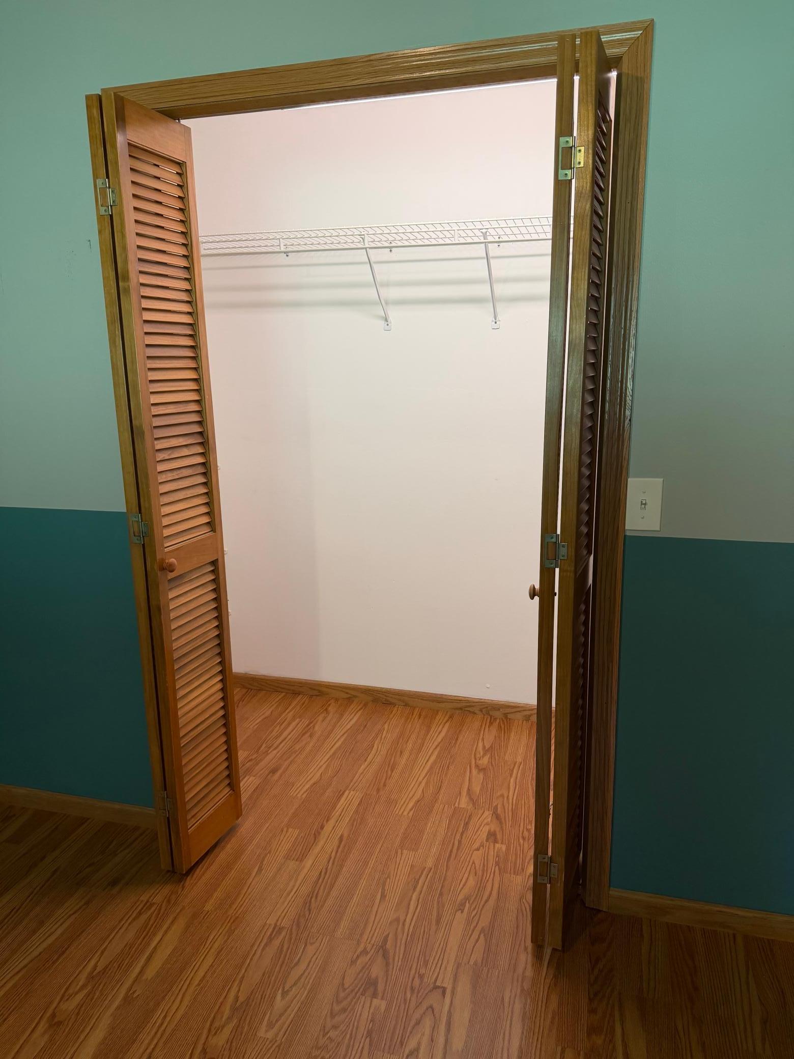 736 E Nicollet Boulevard Property Photo 25
