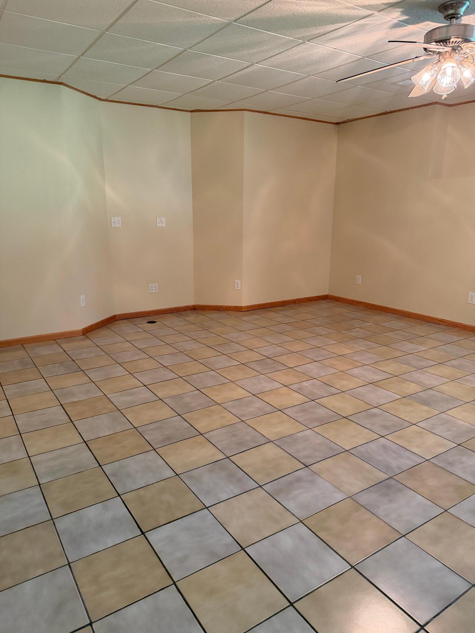 736 E Nicollet Boulevard Property Photo 27