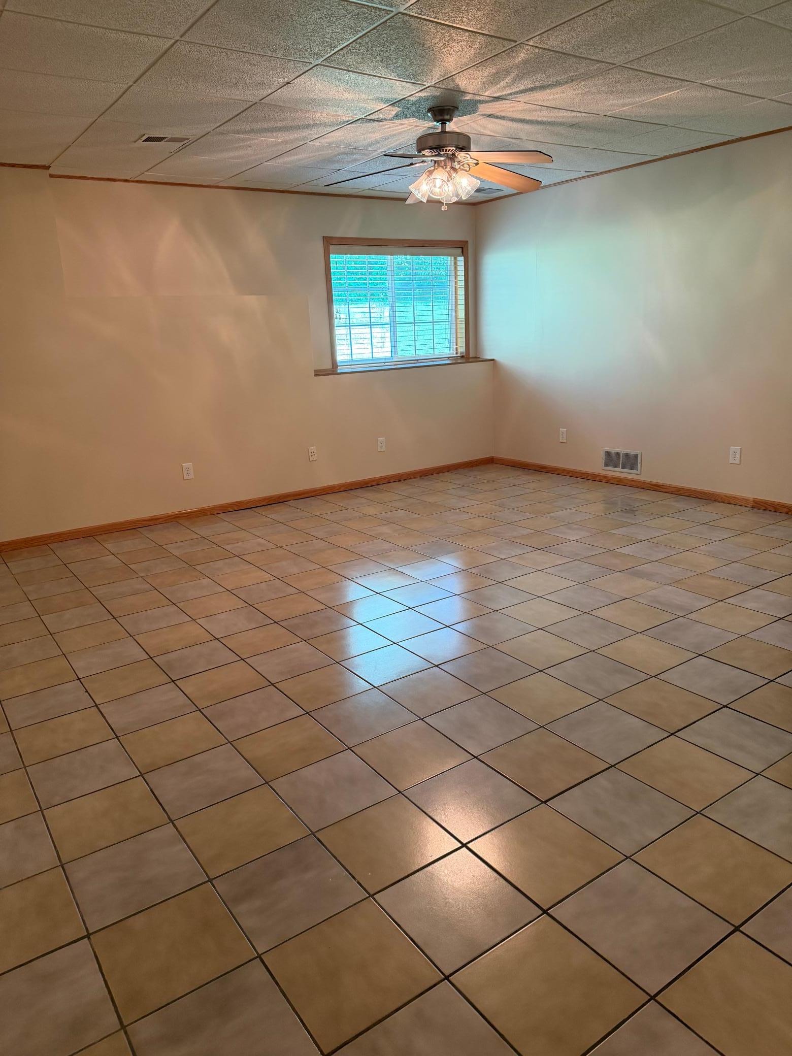 736 E Nicollet Boulevard Property Photo 28