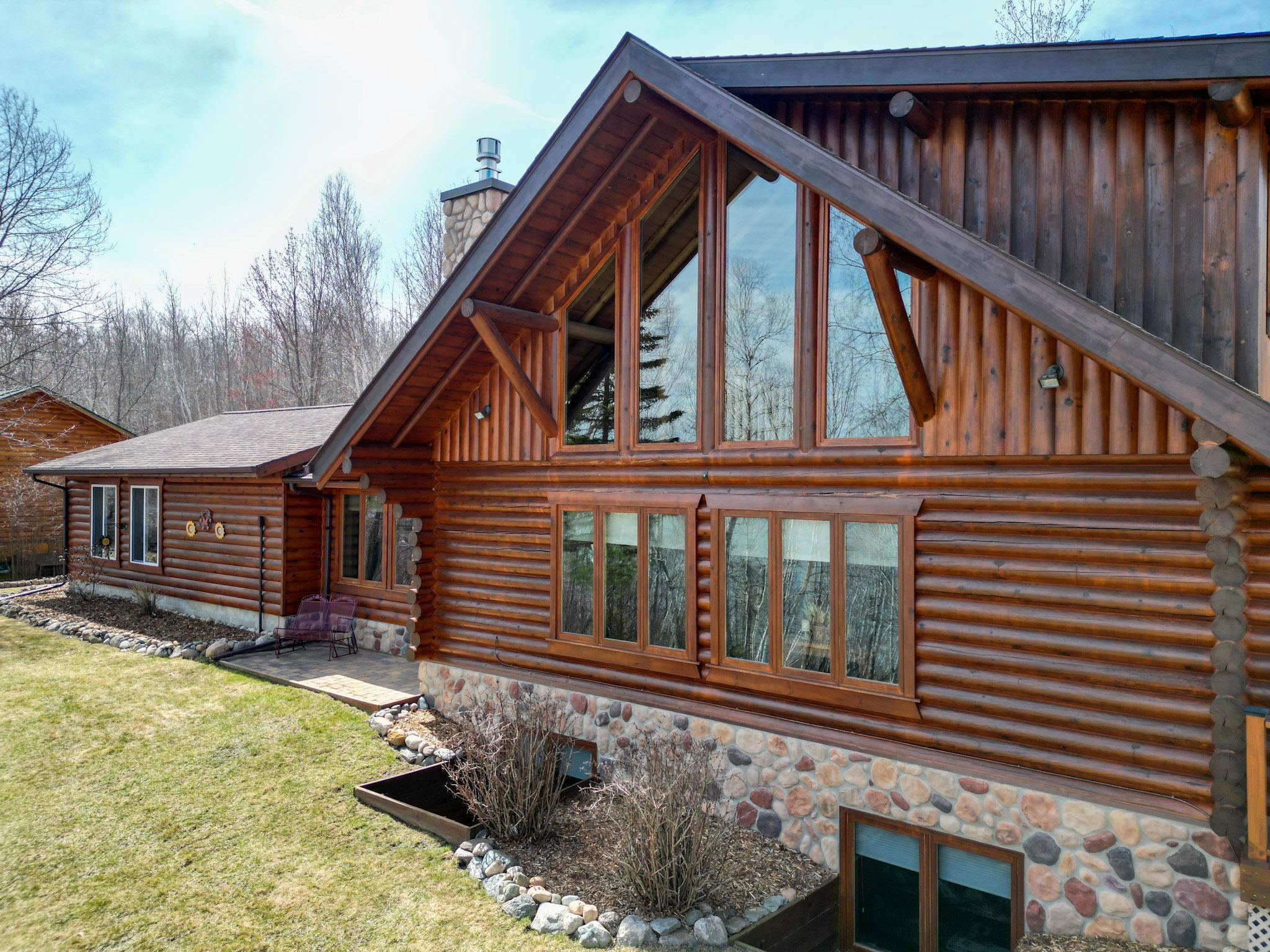19605 Jigsaw Drive Property Photo 6