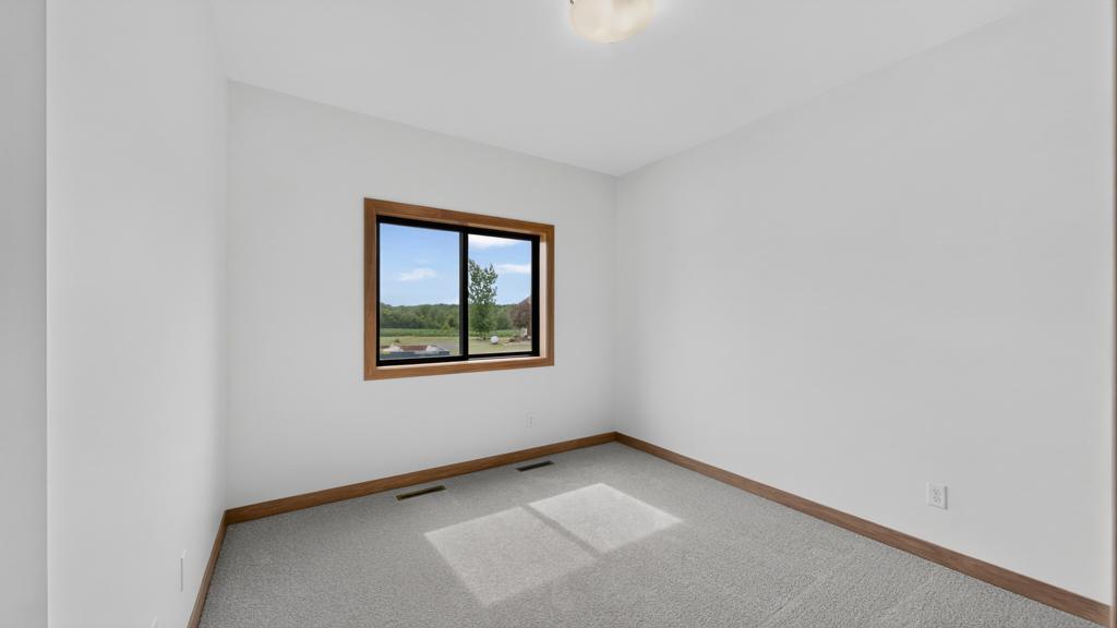 1693 Cherry Street E Property Photo 4