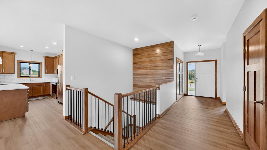 1693 Cherry Street E Property Photo 14