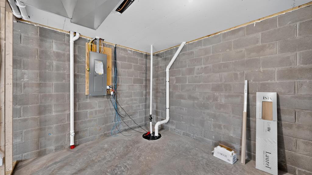 1693 Cherry Street E Property Photo 34