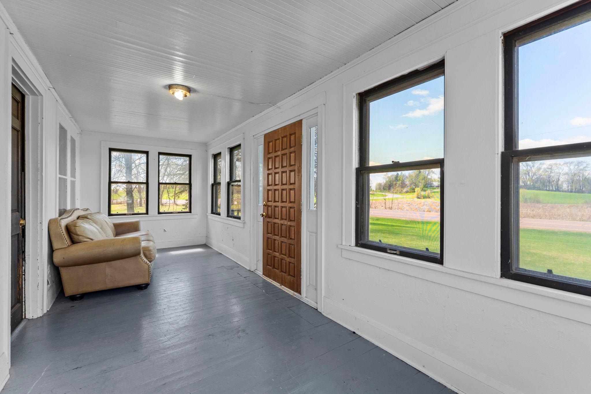 7310 Rolling Hills Road Property Photo 4