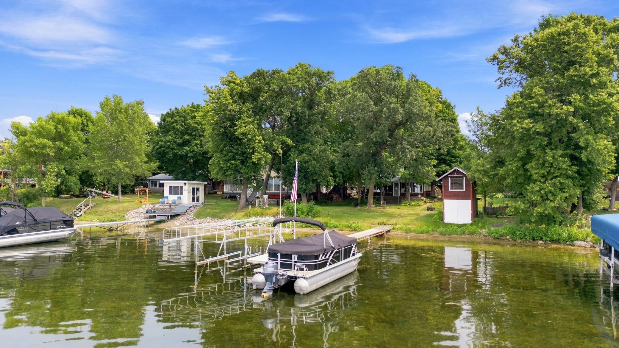 1250 E Shore Drive Property Photo 1