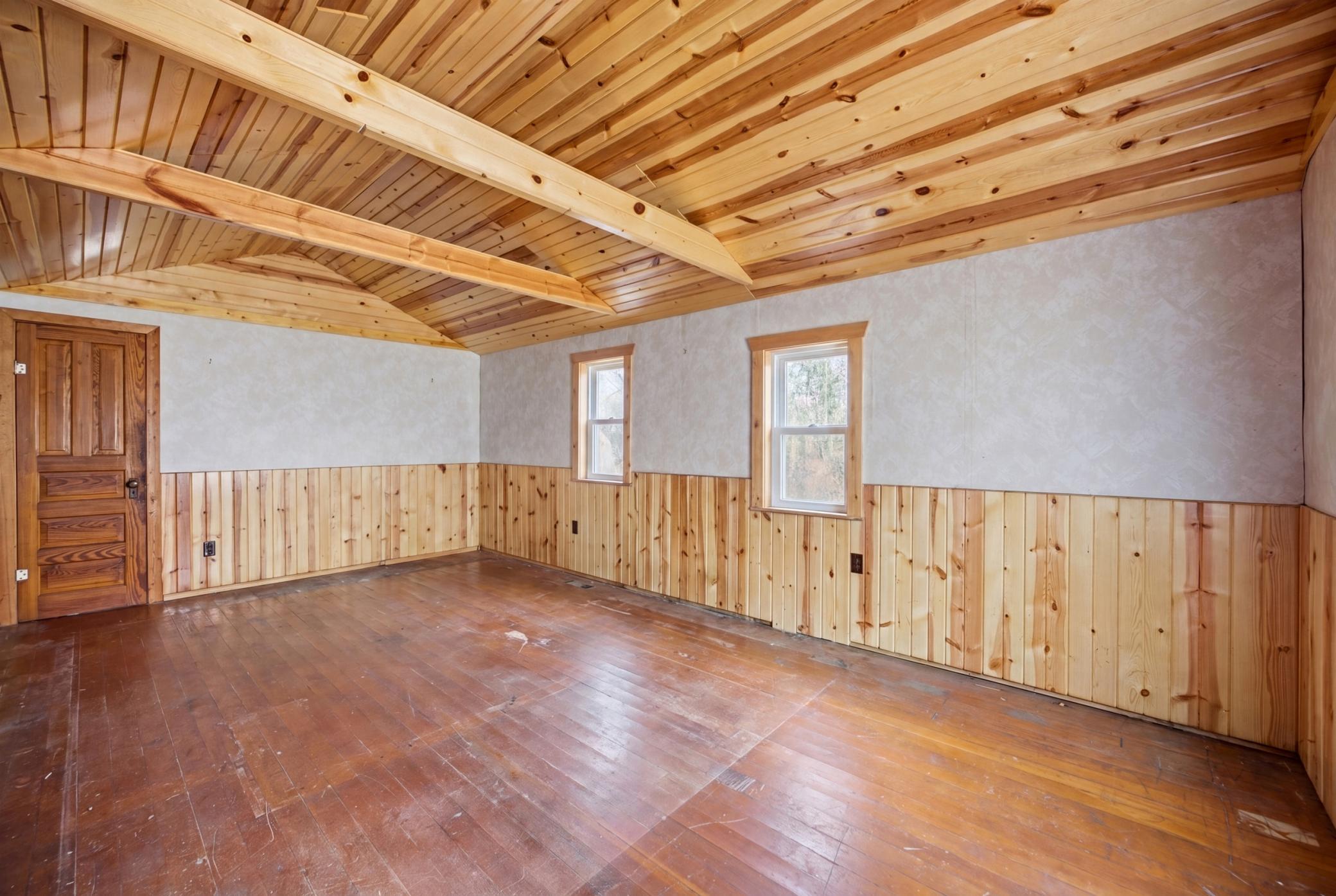 1250 E Shore Drive Property Photo 6