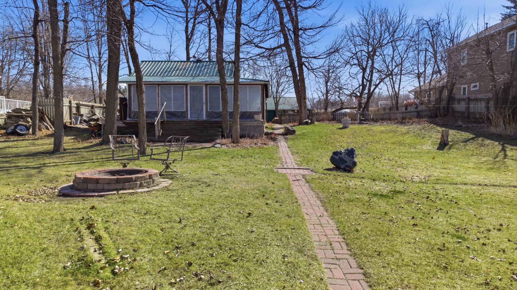 1250 E Shore Drive Property Photo 24