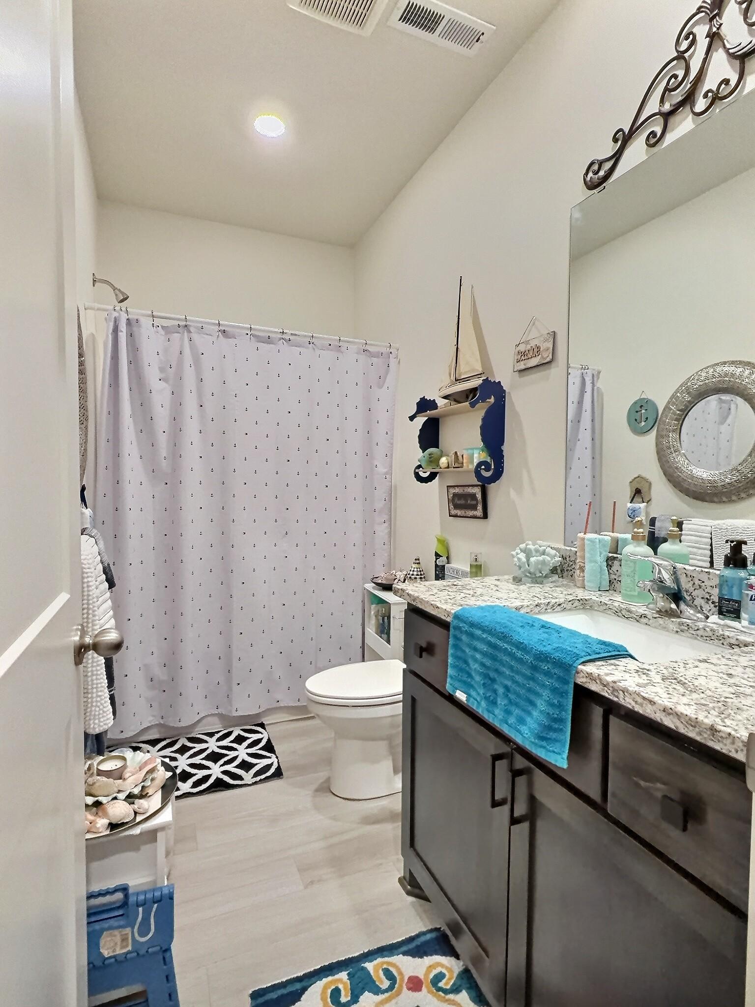 501 Valley Drive W Property Photo 12