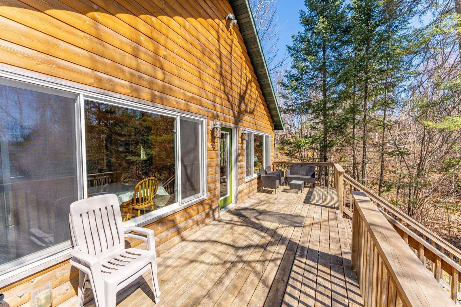 5327 Pine Island N Property Photo 13