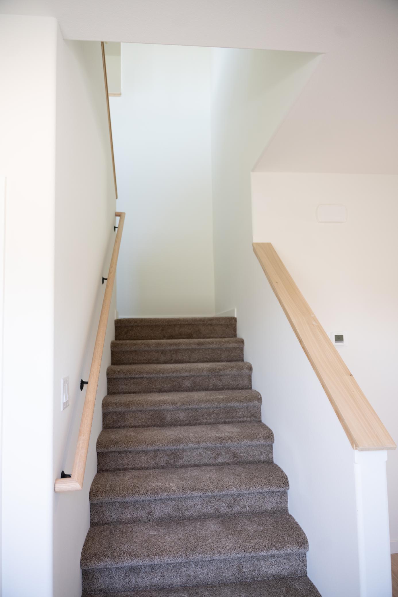 1002 Albert Drive W Property Photo 3