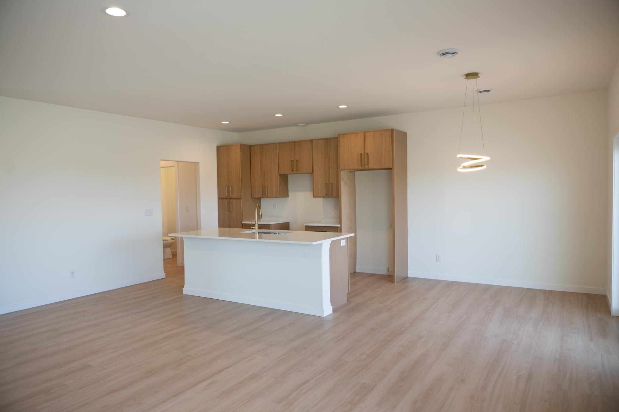 1002 Albert Drive W Property Photo 5