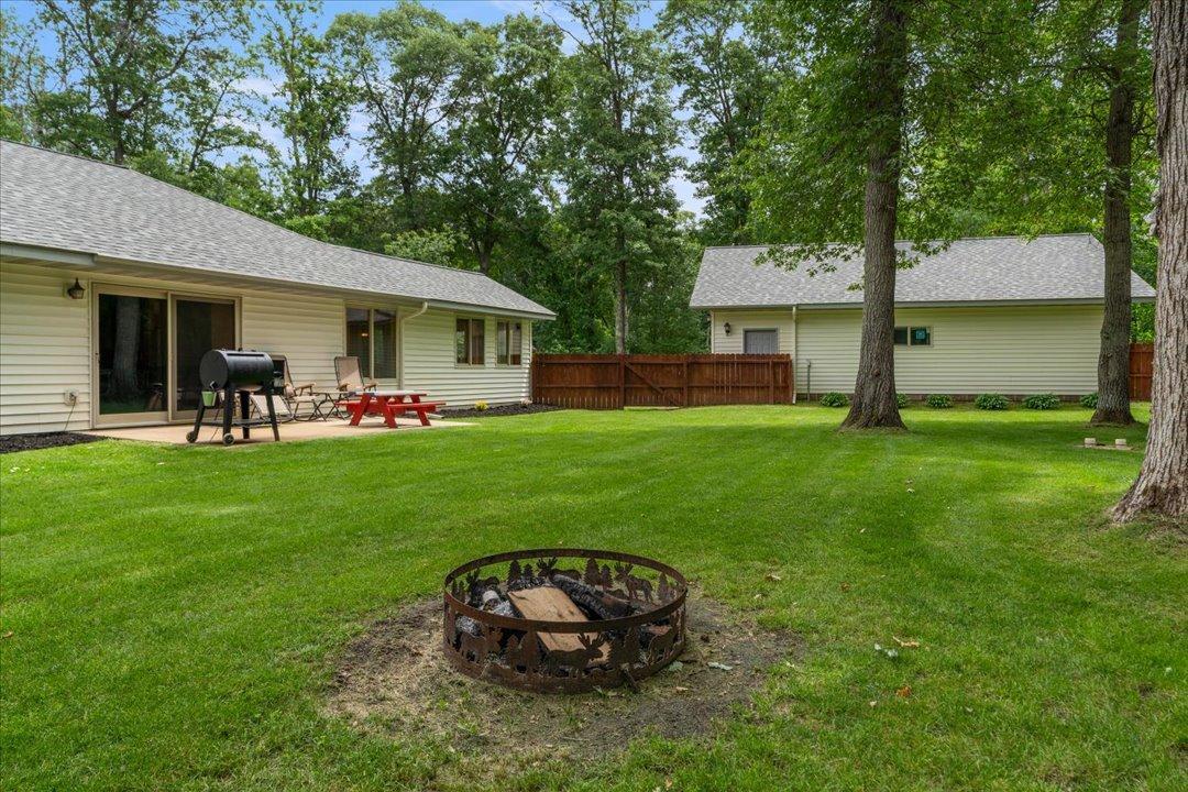 33897 Dancing Bear Drive Property Photo 8