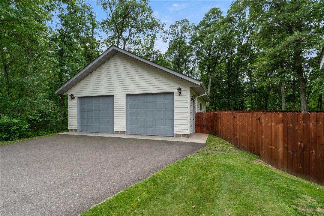 33897 Dancing Bear Drive Property Photo 10