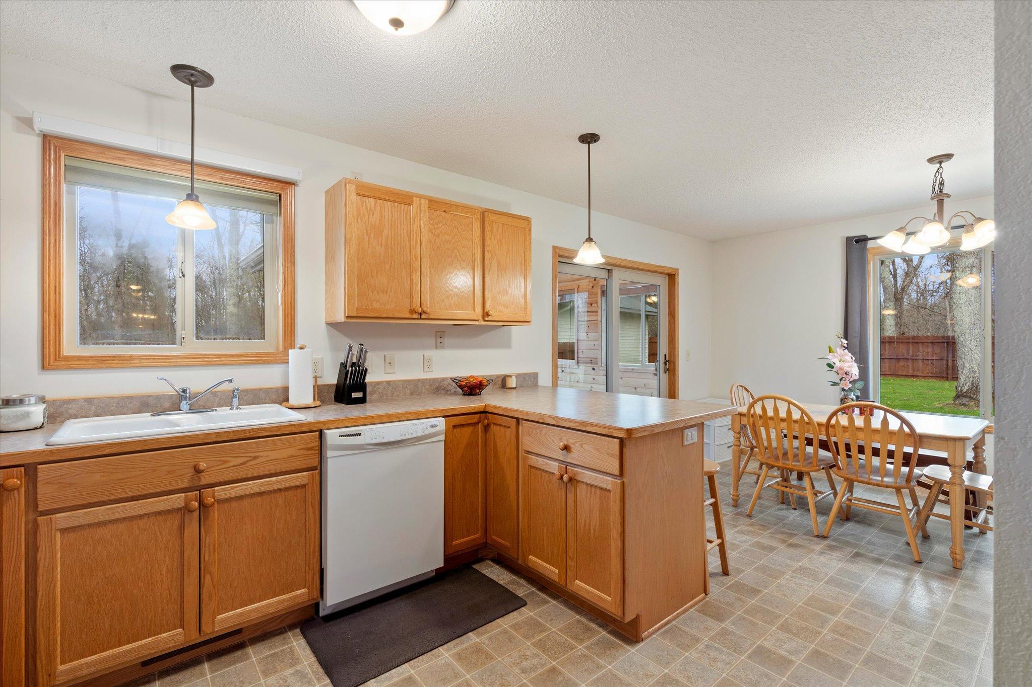 33897 Dancing Bear Drive Property Photo 11