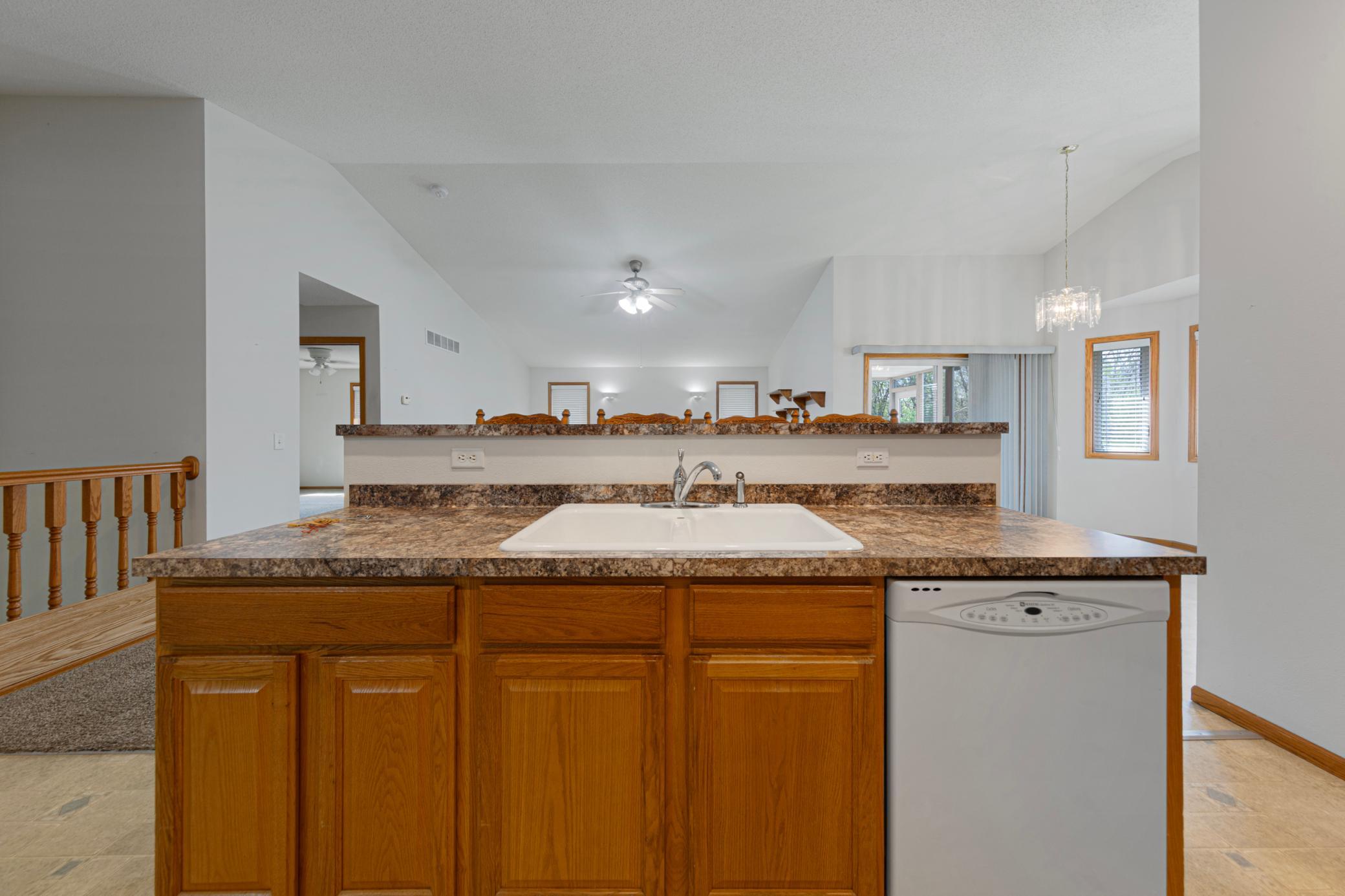 949 Rice Street Property Photo 17