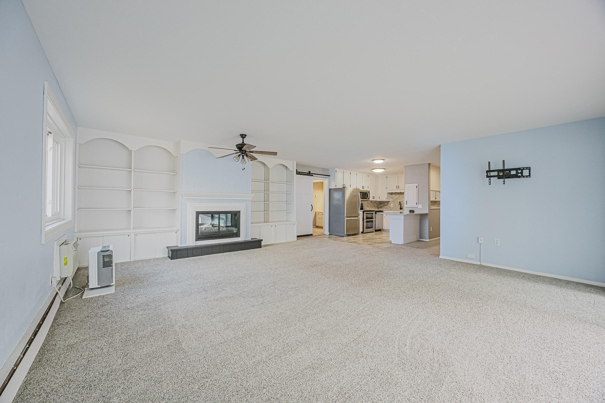 315 Park Lake Boulevard 414 Property Photo 7