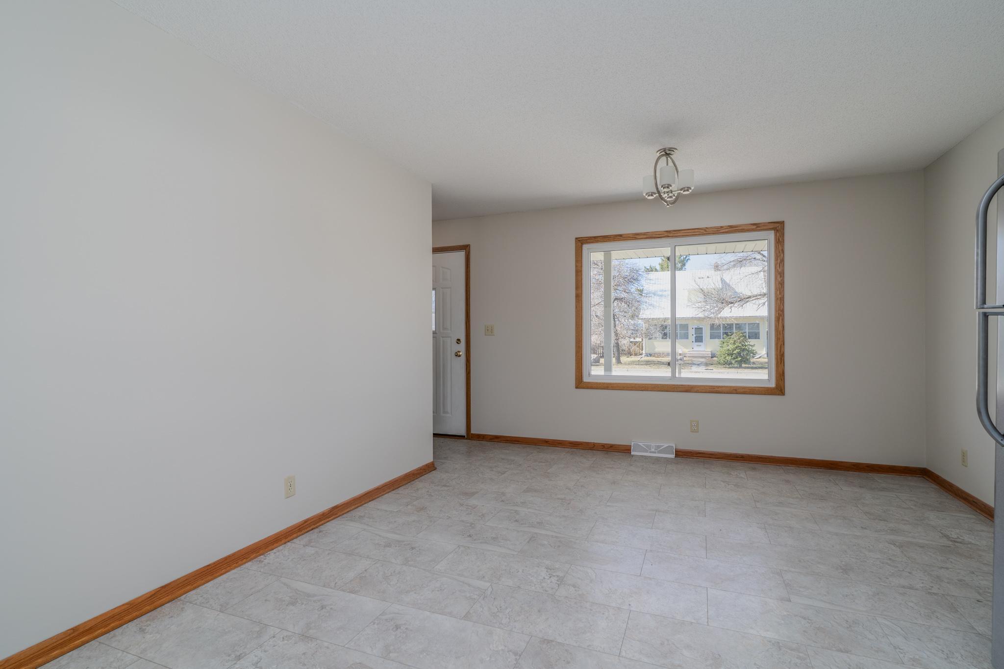 305 Euclid Avenue Property Photo 9