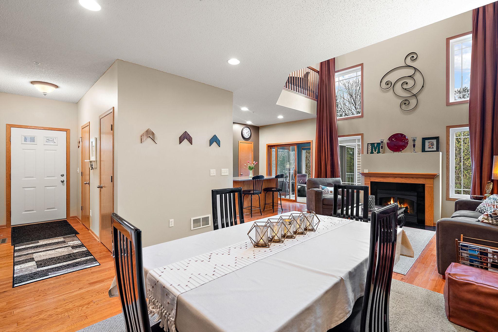 15569 Lilac Drive Property Photo 8