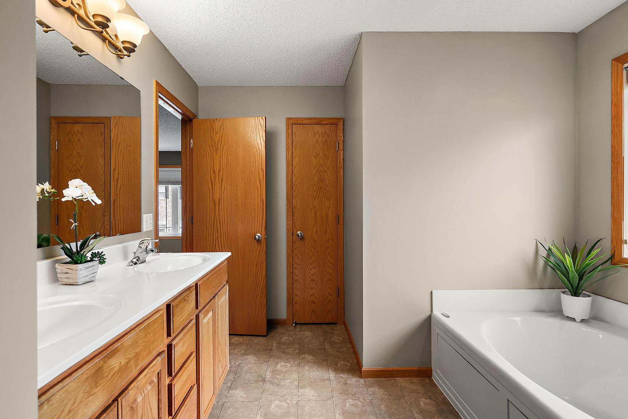 15569 Lilac Drive Property Photo 29