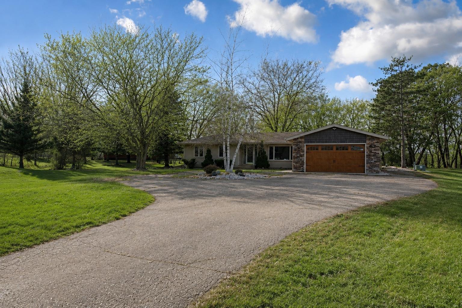101 Mapleridge Drive Property Photo 1