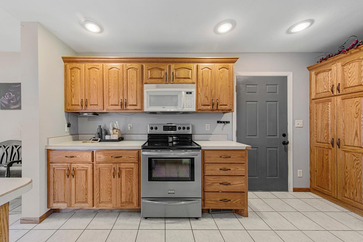101 Mapleridge Drive Property Photo 17