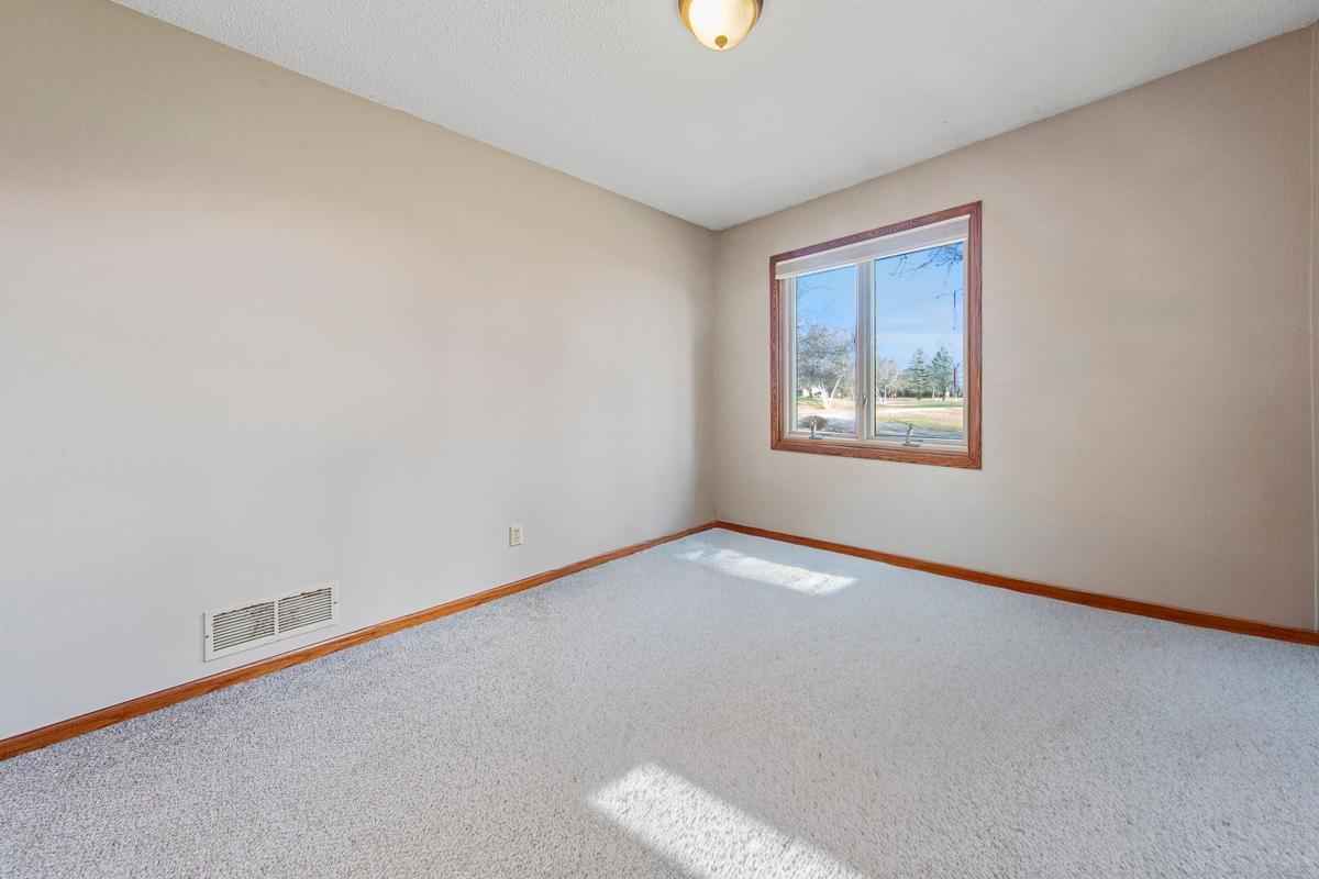 101 Mapleridge Drive Property Photo 22