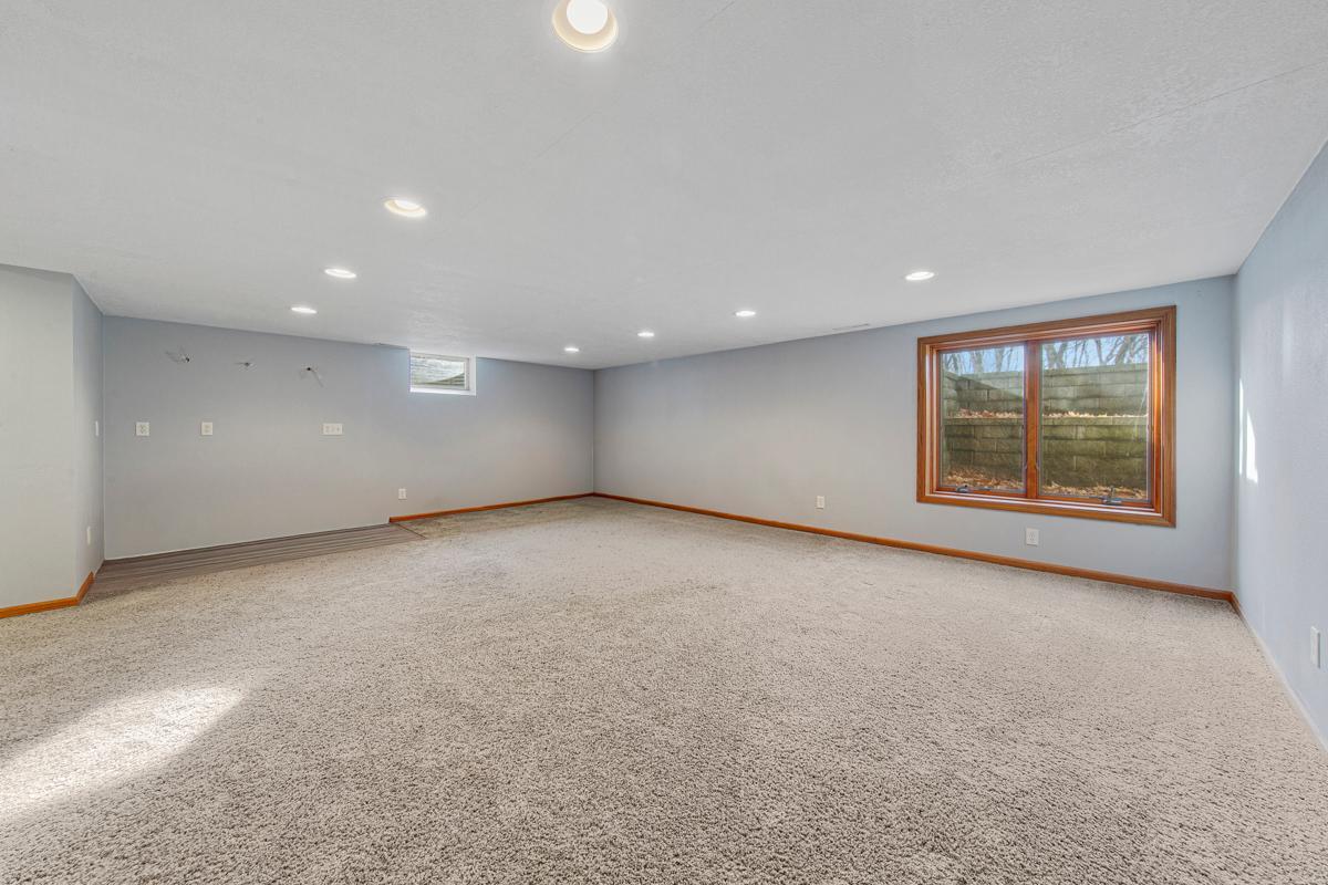 101 Mapleridge Drive Property Photo 30