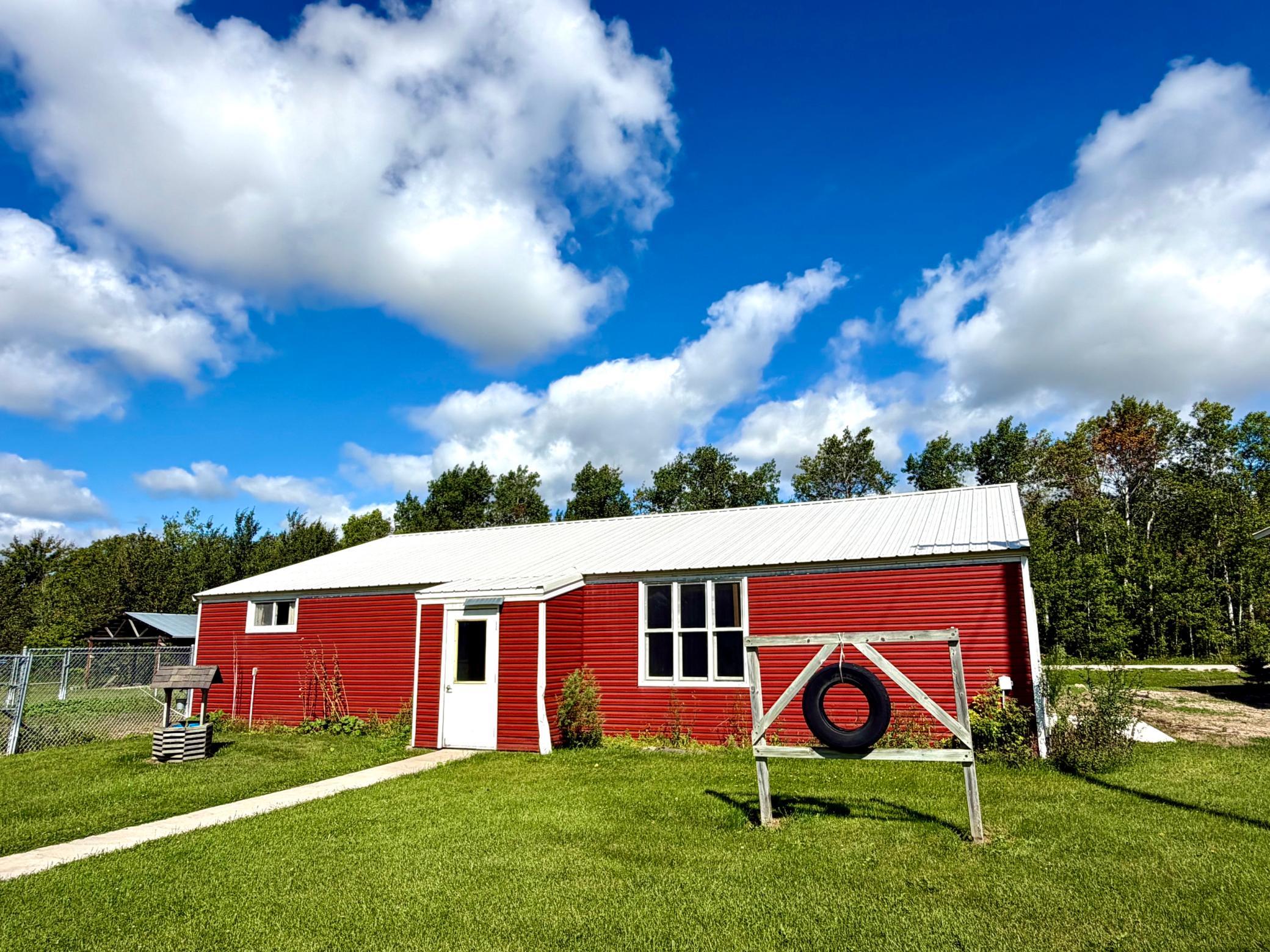 43381 State Highway 11 Property Photo 4
