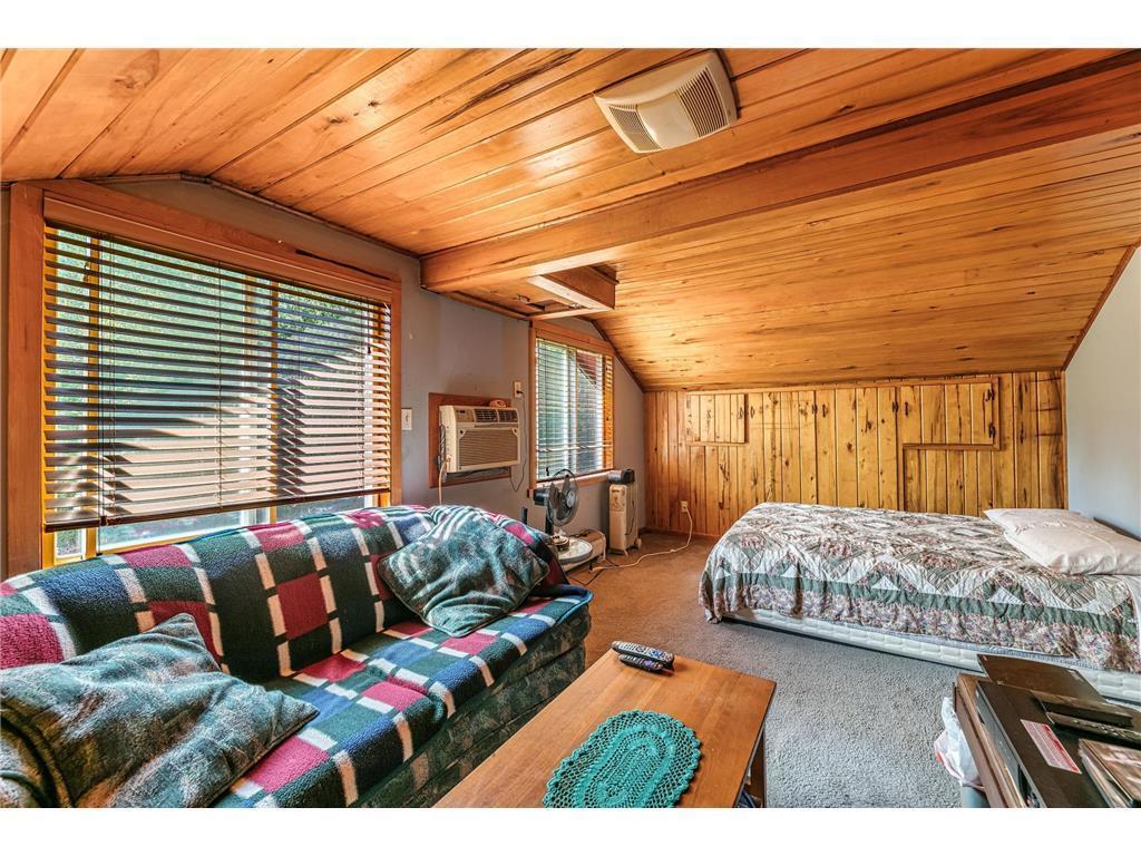 49463 202 Nd Place Property Photo 11