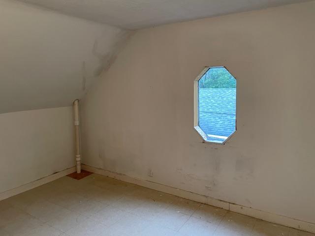76 4th Avenue E Property Photo 18