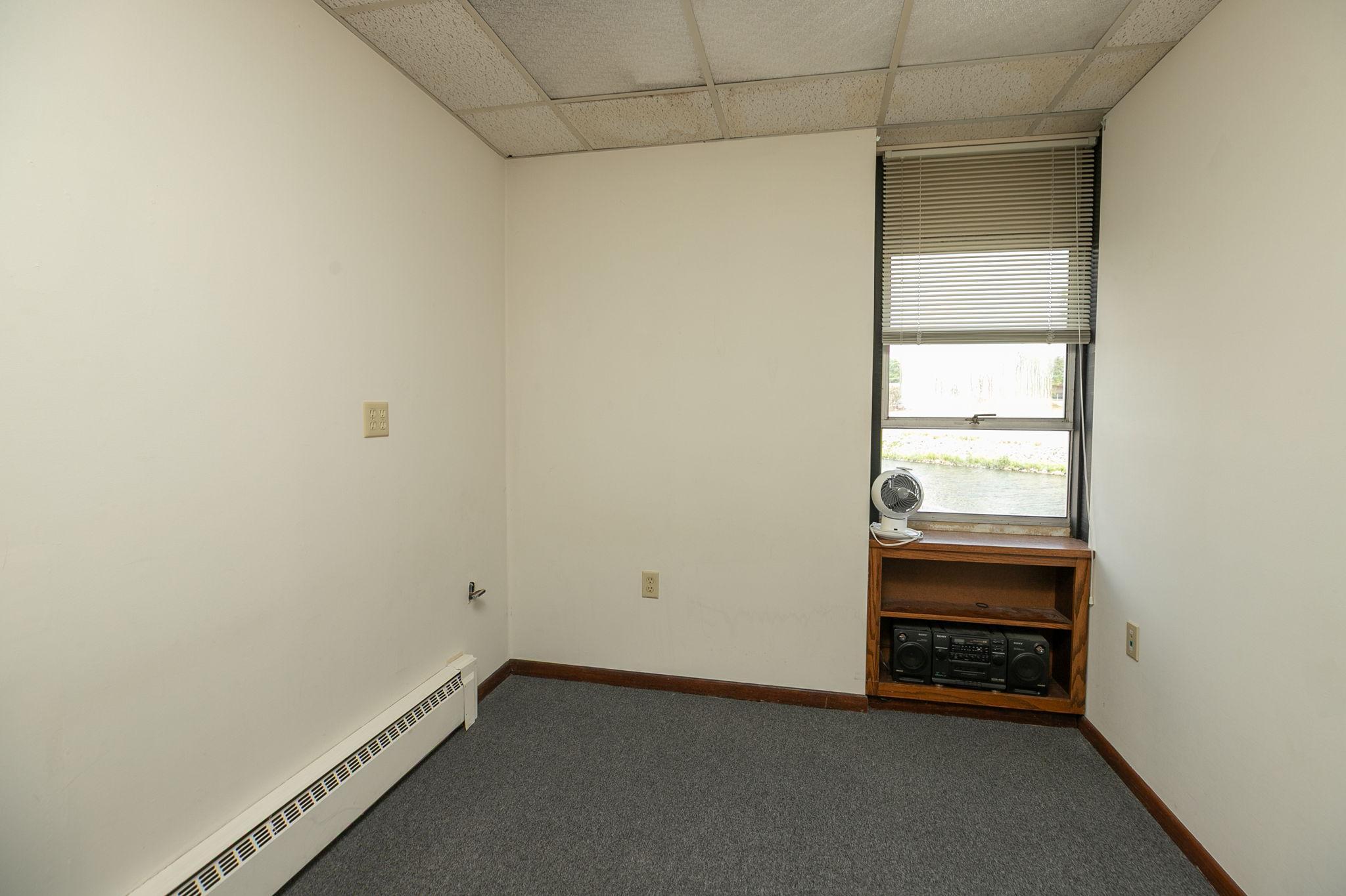 307 E Center Street Property Photo 19