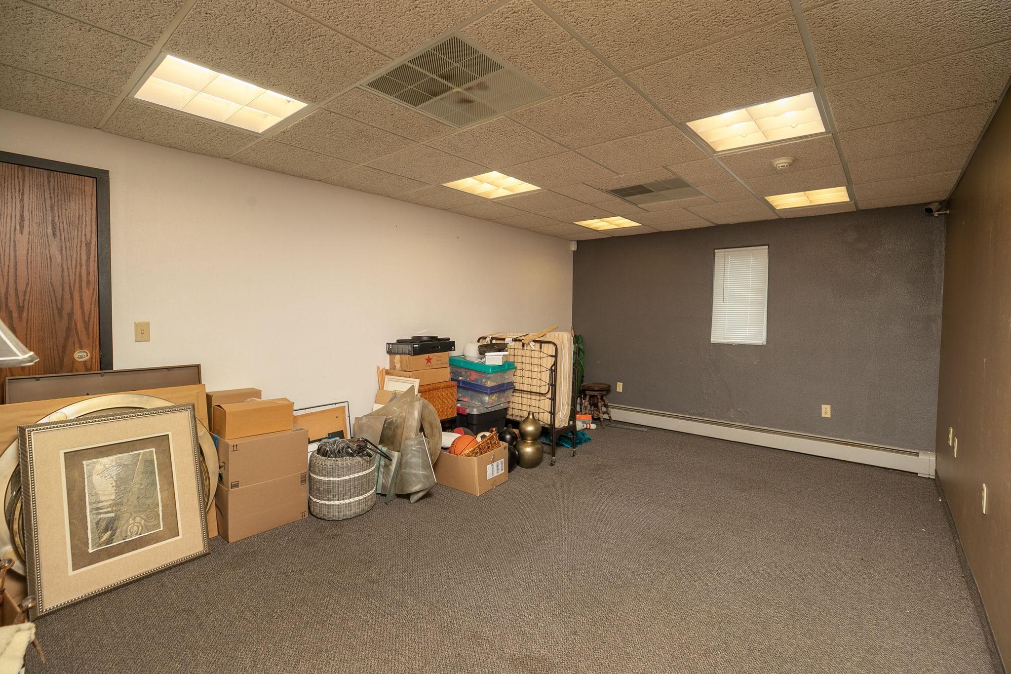 307 E Center Street Property Photo 31