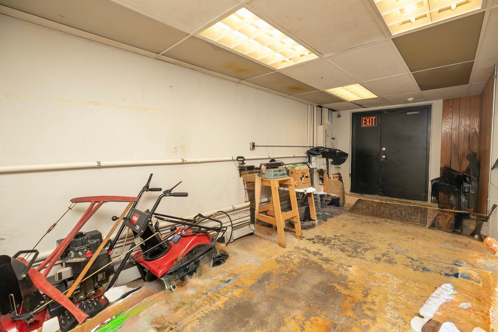 307 E Center Street Property Photo 33