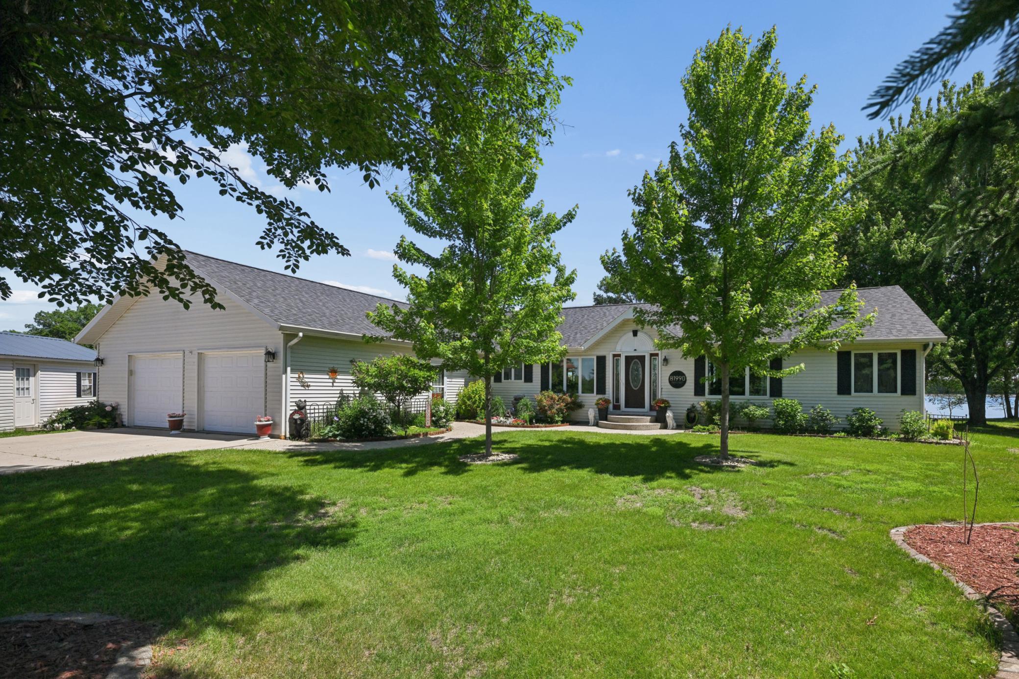 81990 558th Street Property Photo 1
