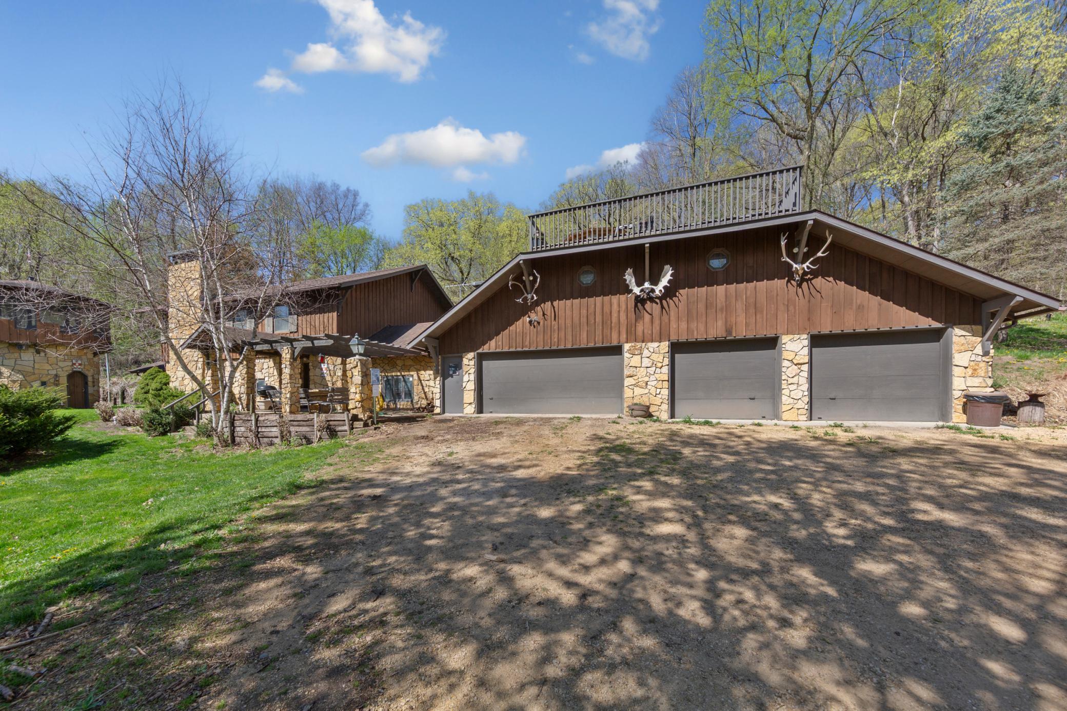 38630 Us Highway 169 Property Photo 1