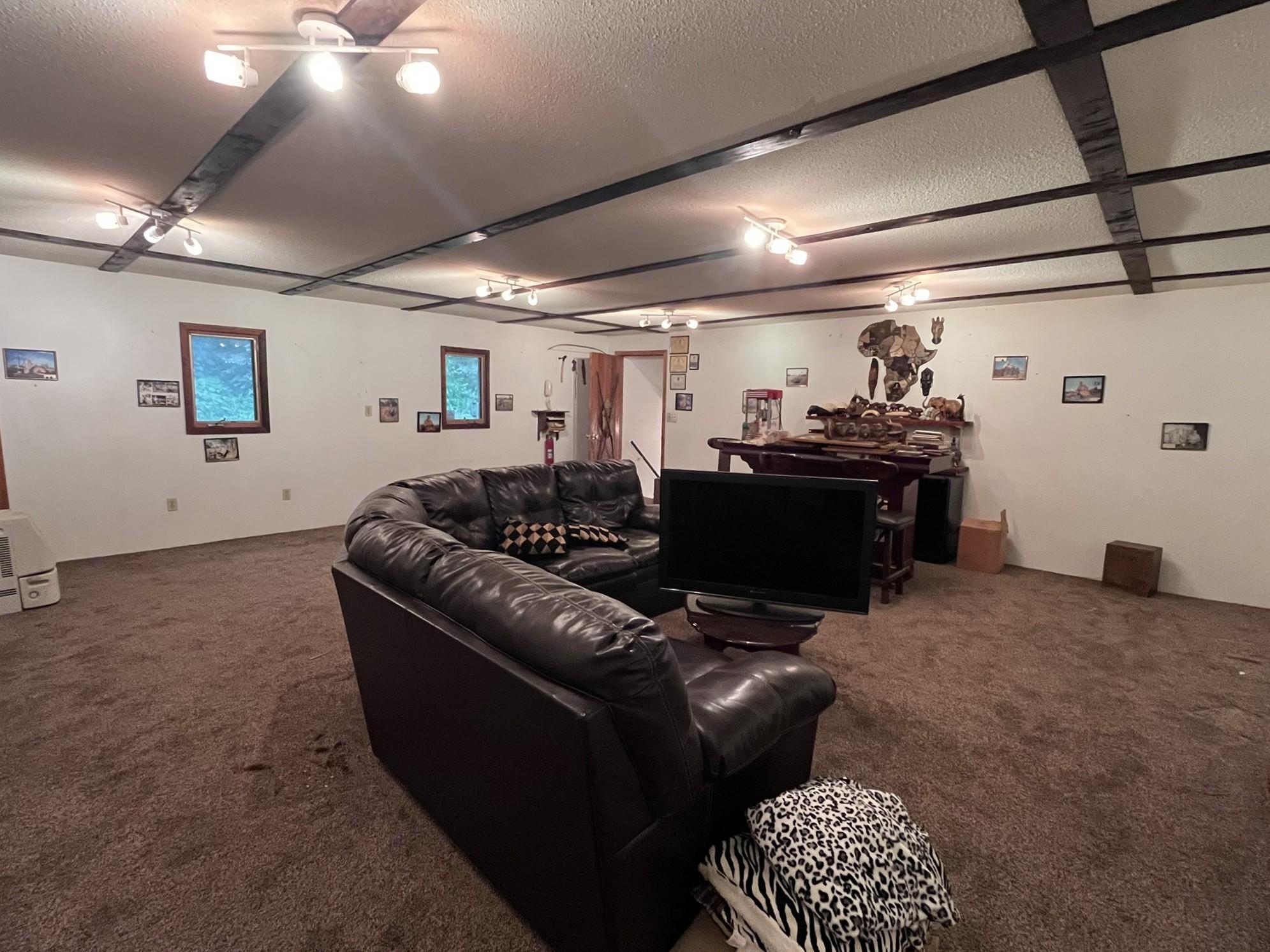 38630 Us Highway 169 Property Photo 59