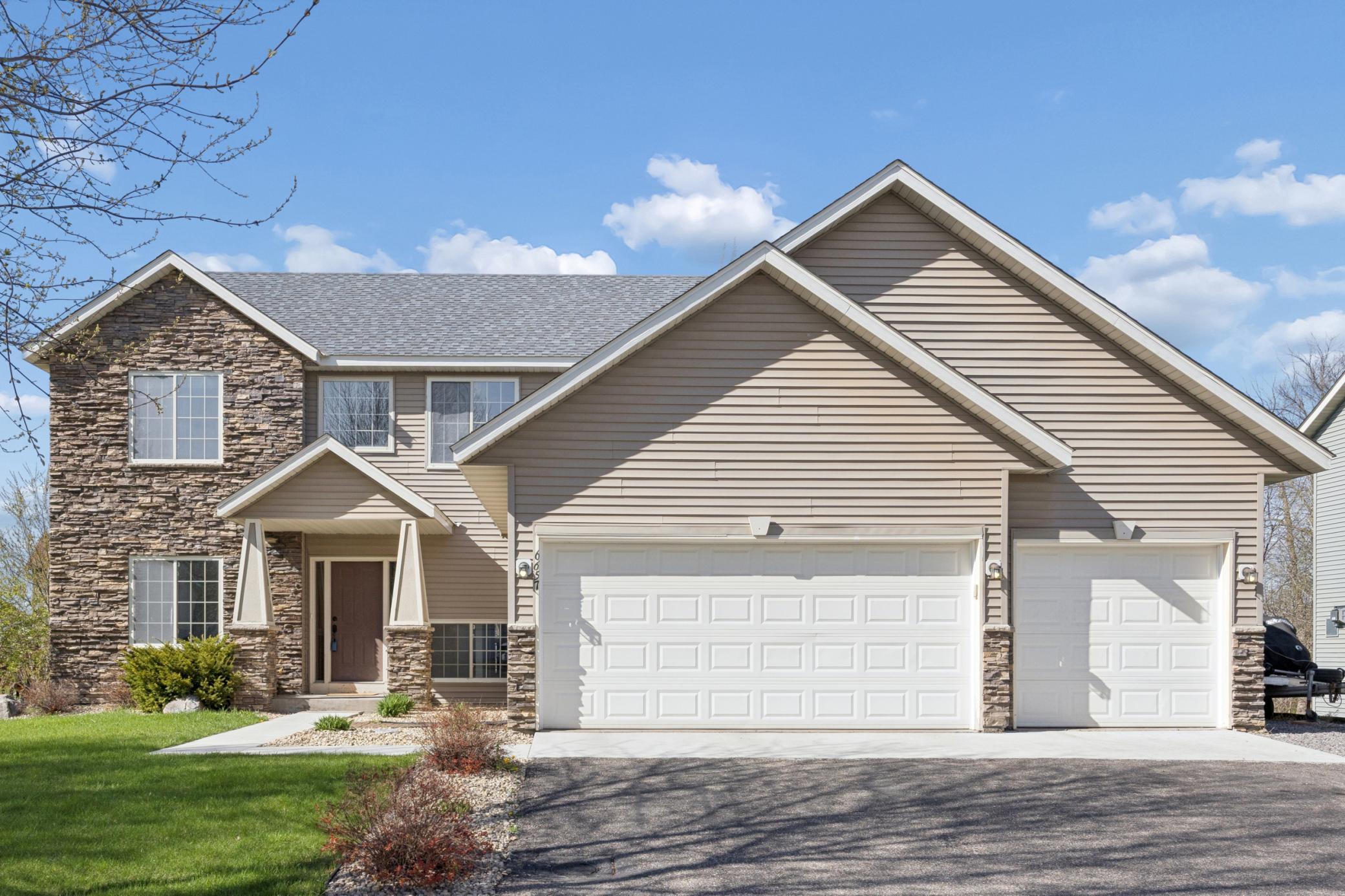6657 E Oak Drive Property Photo 1