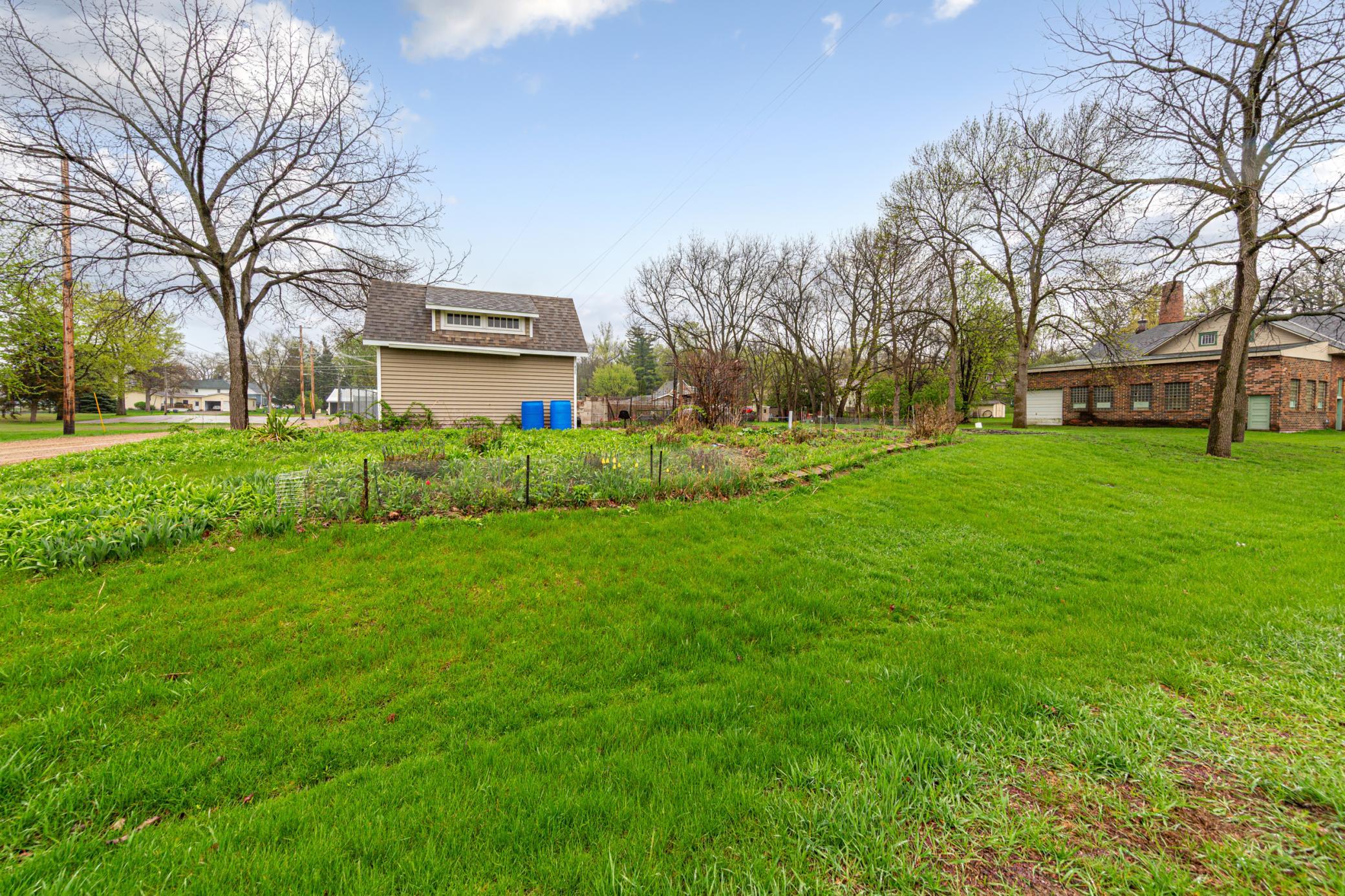 425 2nd Street S Property Photo 10