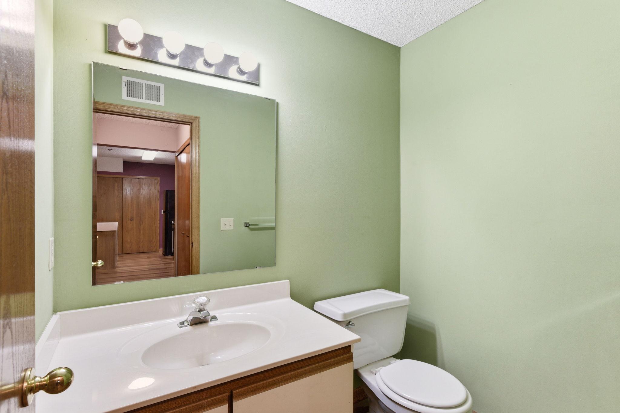 2565 Lockwood Drive 108 Property Photo 19
