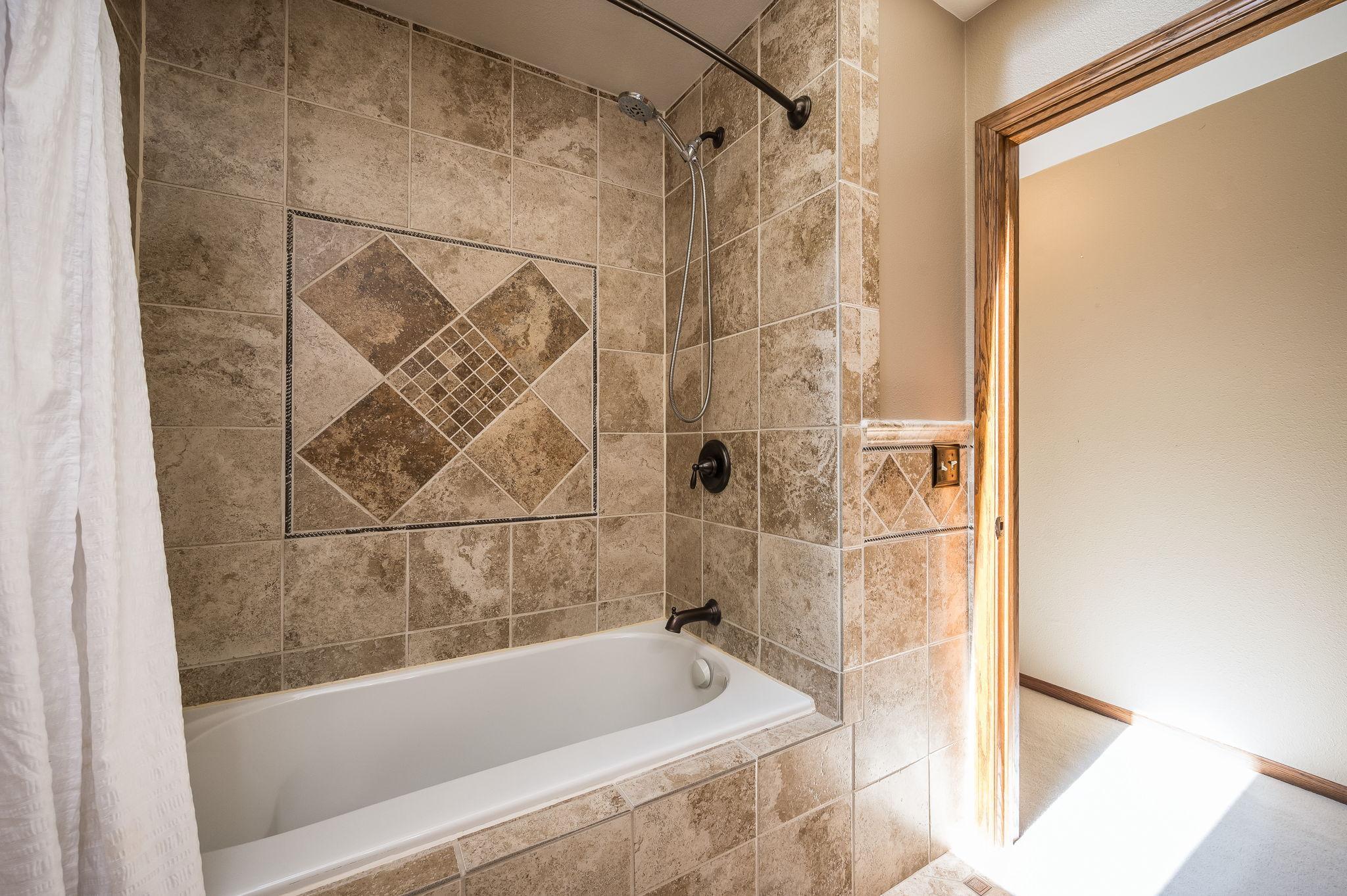 180 Joray Drive Property Photo 6